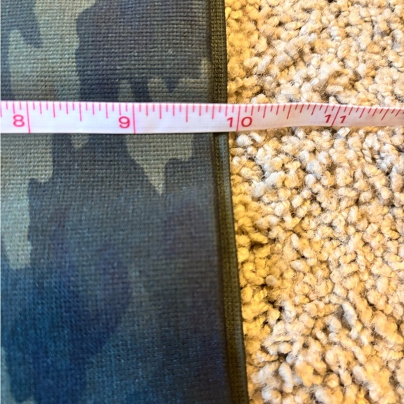 SPANX Camouflage Leggings | Size Medium | NWOT - Picture 6 of 8